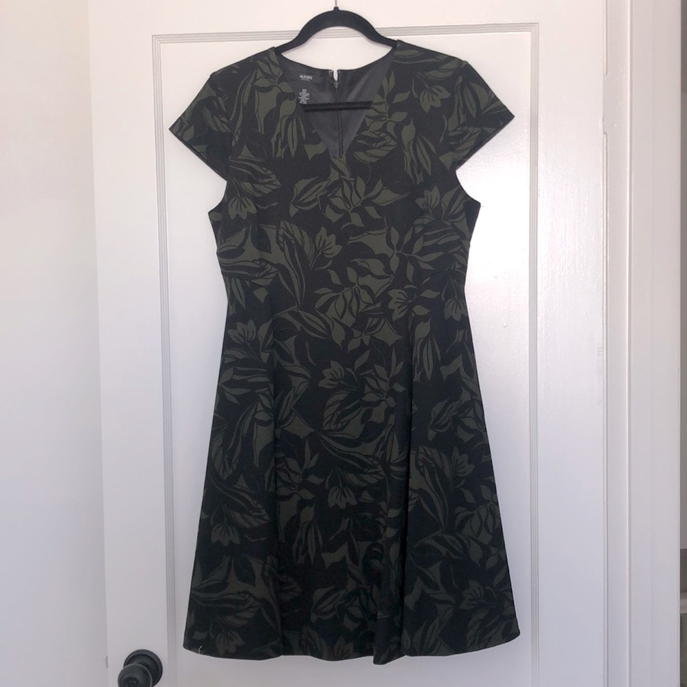 Flattering And Comfortable, Only Worn Once! - image 1